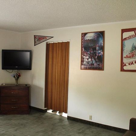 American Travel Inn Pullman Kültér fotó